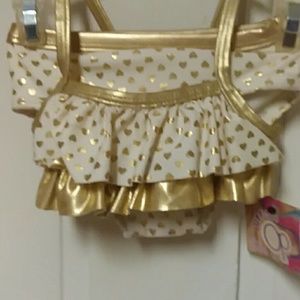 🌟NWT super cute gold two piece bathing suit 🌟🌟